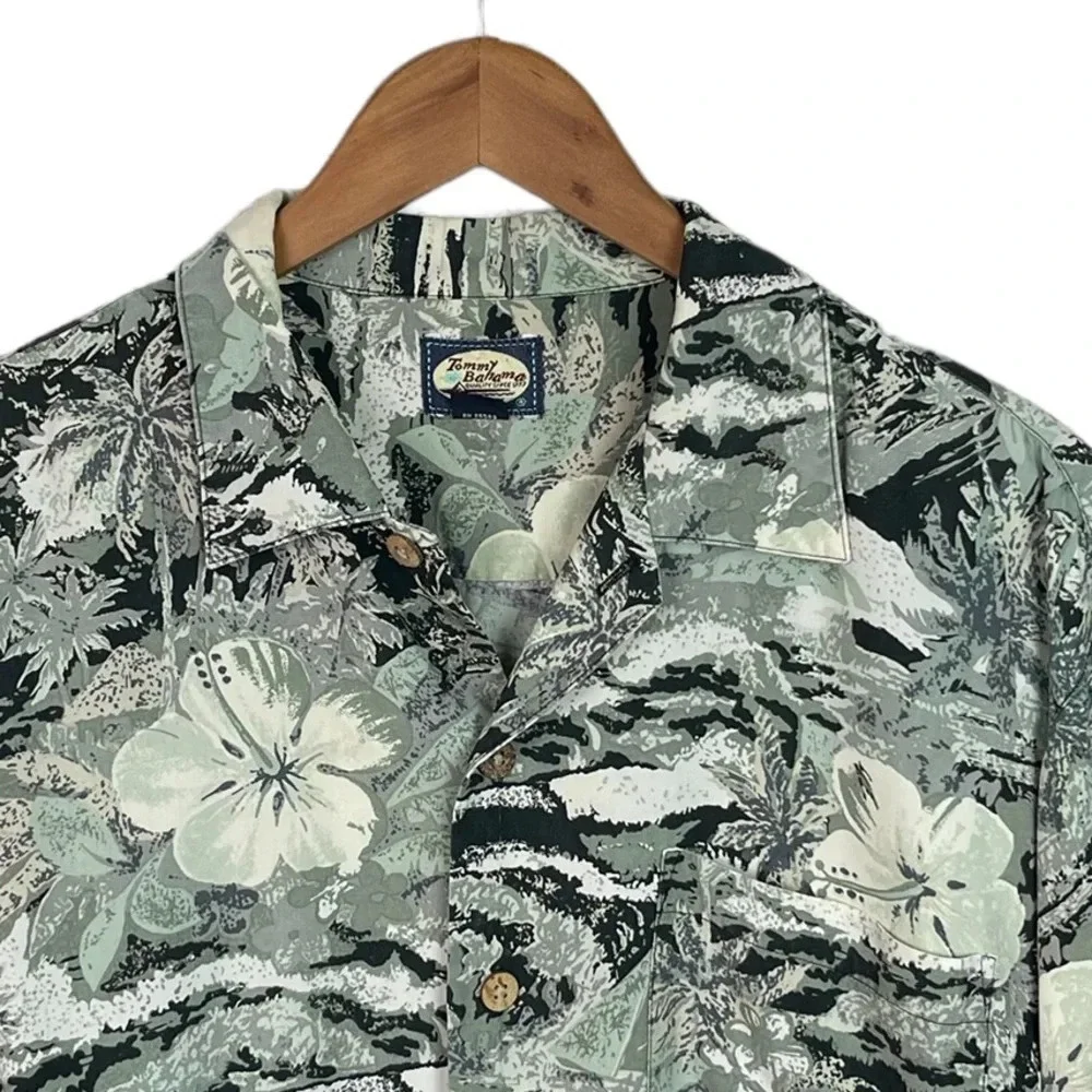 BF835 Mens Tommy Bahama Floral Hawaiian Print Casual Rayon Button Down Shirt M